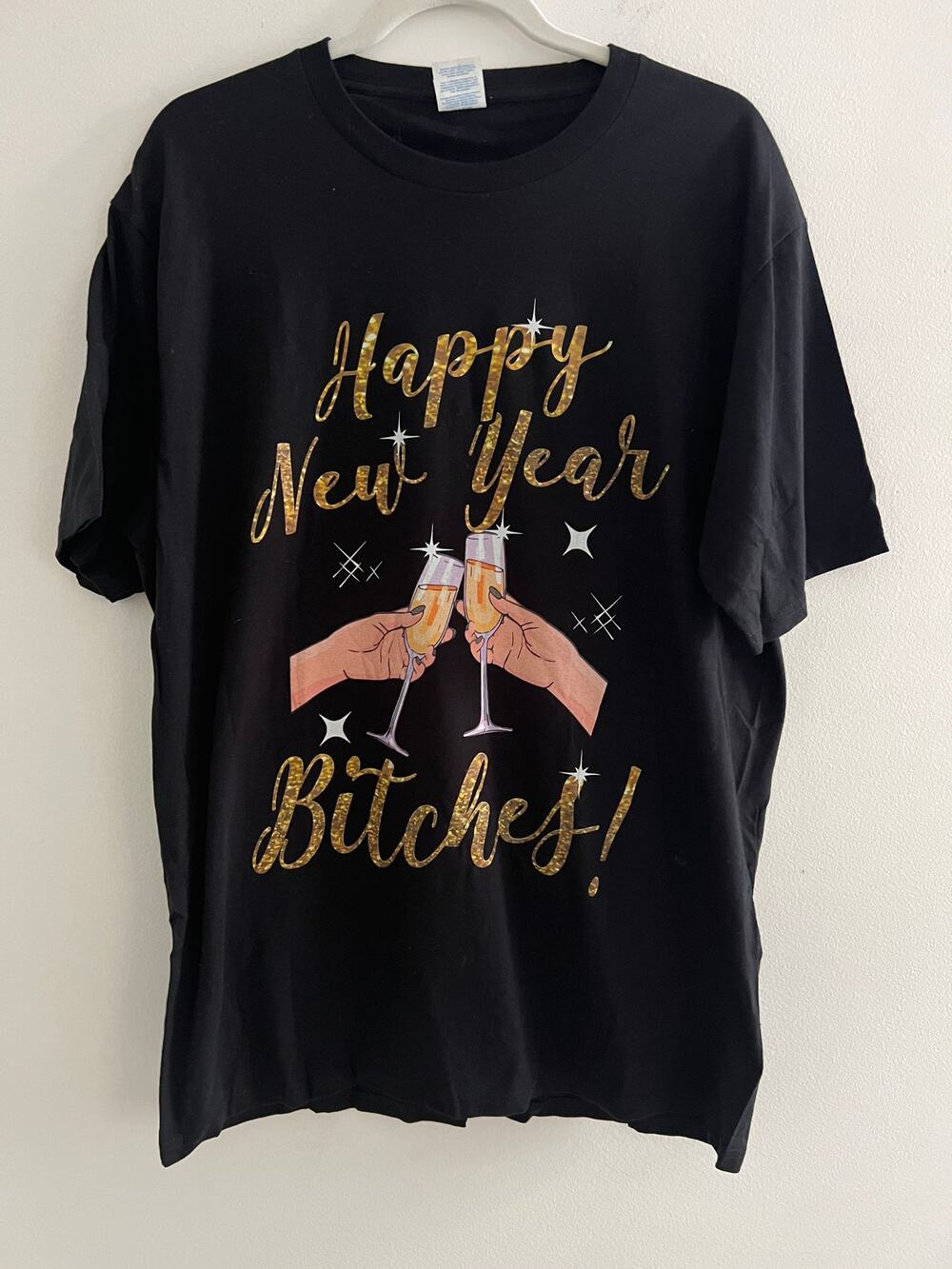 New Happy New Year Bitches T-Shirt Large